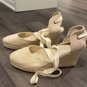 Brand new never worn Soludos espadrilles